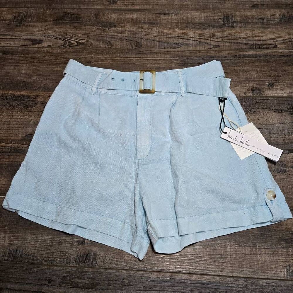 Nicole Miller linen vintage style belted shorts nwt size 8 light blue